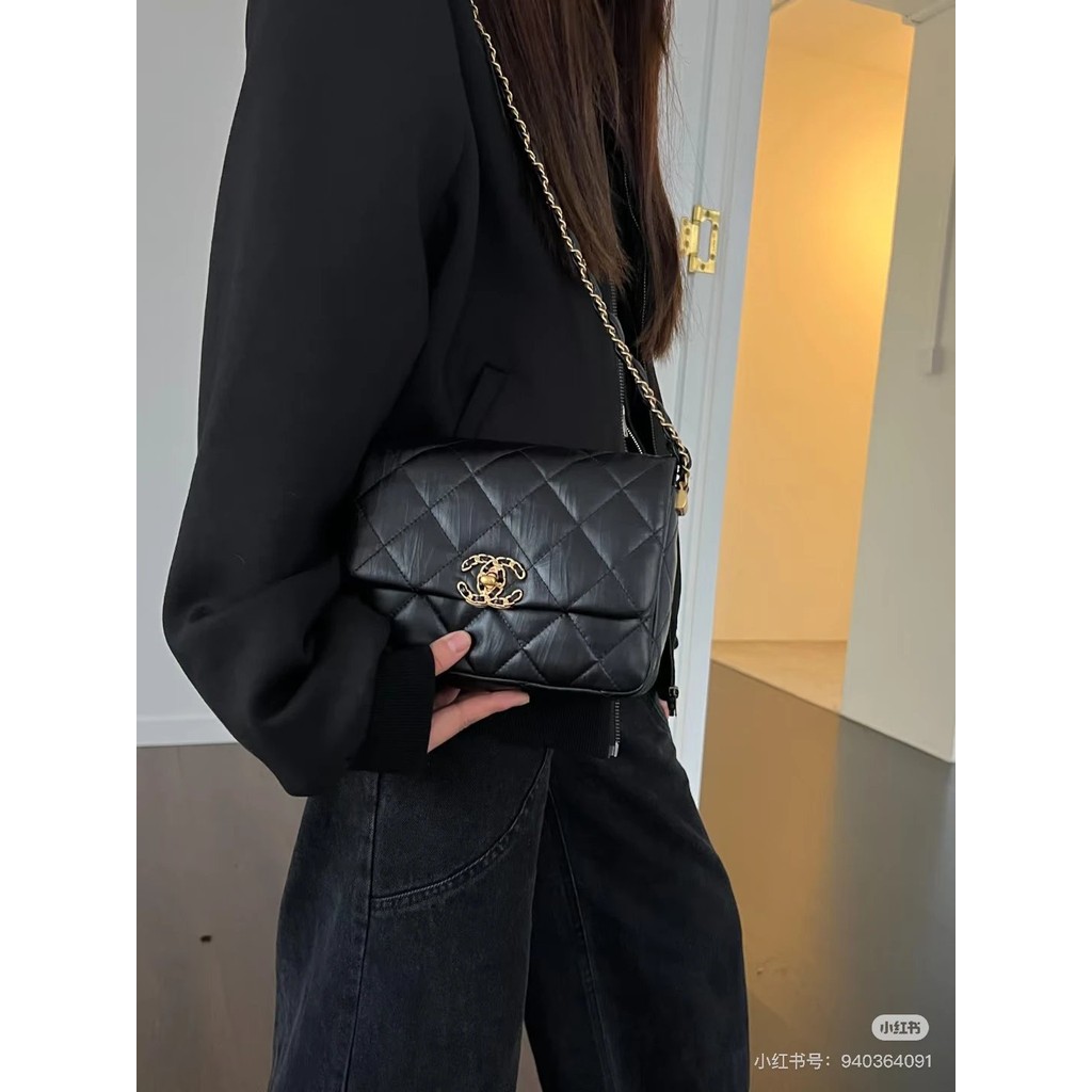 Chanel Tofu Bag สายสะพายไหล่กว้าง พร้อม flap มุม tofu