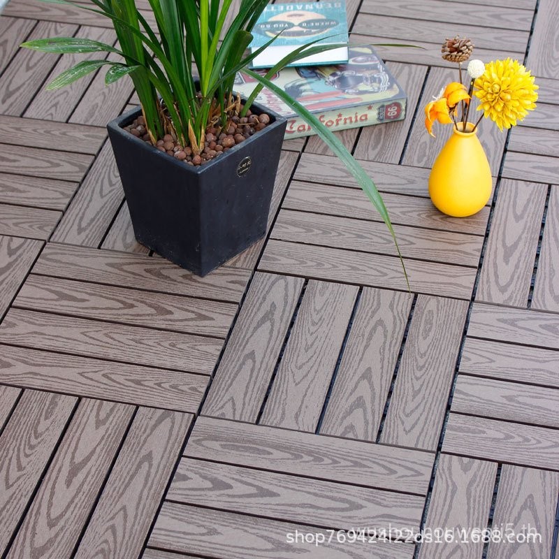 ไม้พลาสติกกลางแจ้งไม้พลาสติกพื้นพลาสติก diy รูปแบบ Splicing ชั้นระเบียง Terrace Courtyard Pallet แผน