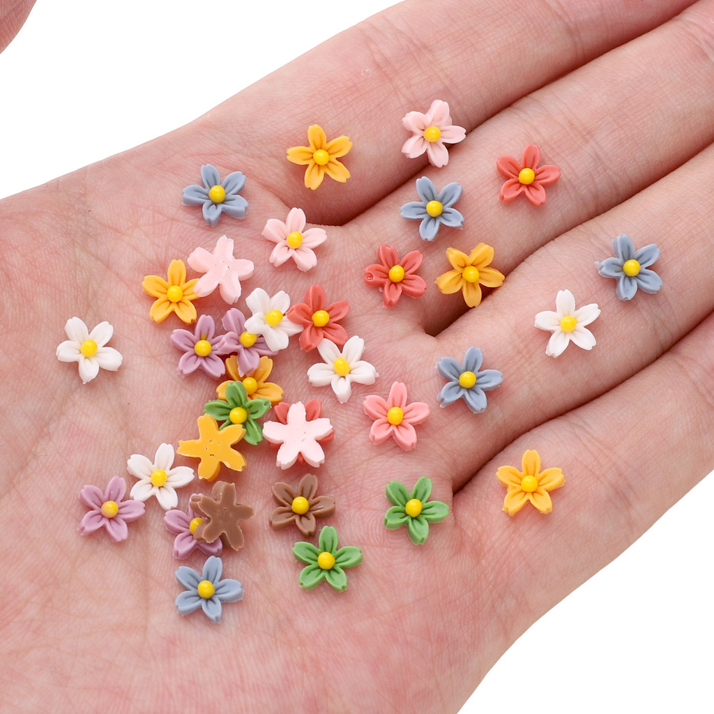 (((7 มม.) 50 ชิ้นห้ากลีบดอกไม้แพทช์เก้าสีดอกไม้เรซิ่นดอกไม้ DIY Hairpin การ์ดโทรศัพท์มือถือเล็บ Patch