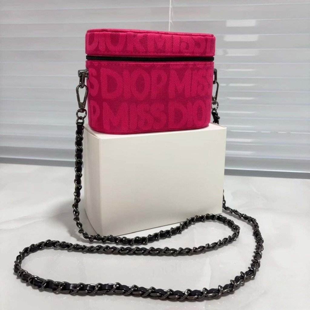 Rosy Pink CD Makeup Pouch ผ้าซิปเครื่องสําอางแปลงกระเป๋าโซ่กระเป๋าสะพายข้างพร้อมแพ็คเกจกล่อง