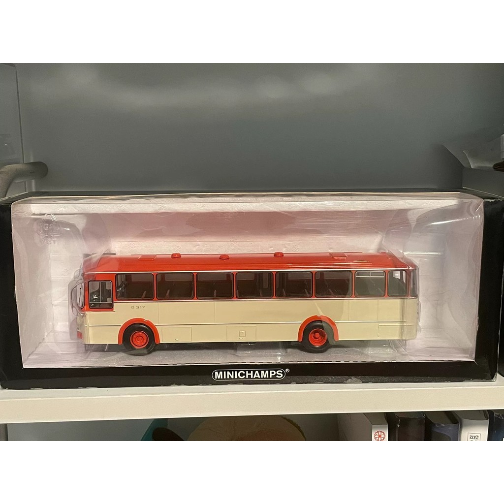 [คลังสินค้าพร้อม 1 ชุด] 1/43 minichamps Mini Cut Mercedes-Benz o31