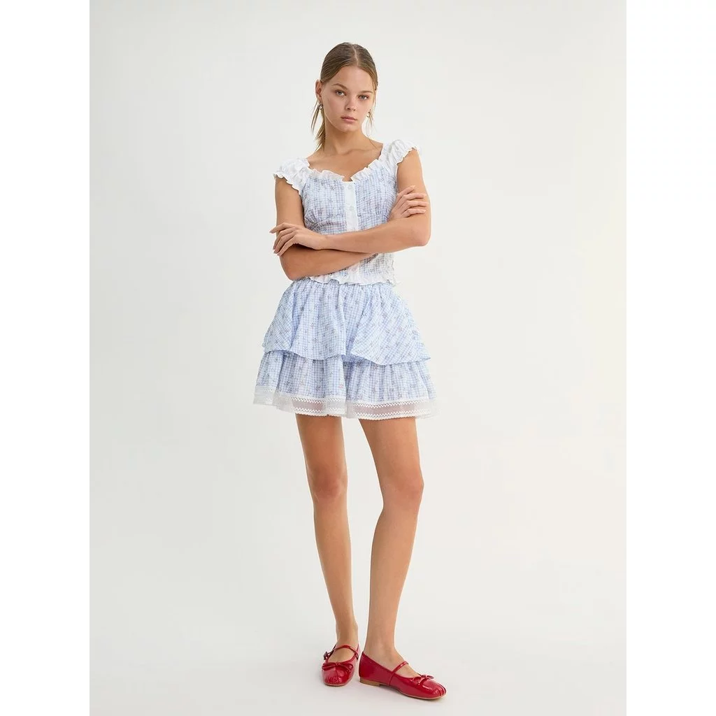 [Pomelo] กระโปรงสั้นลายสก็อตดอกไม้แต่ระบายลูกไม้ / Ruffle Trim Gingham Floral Mini Skirt