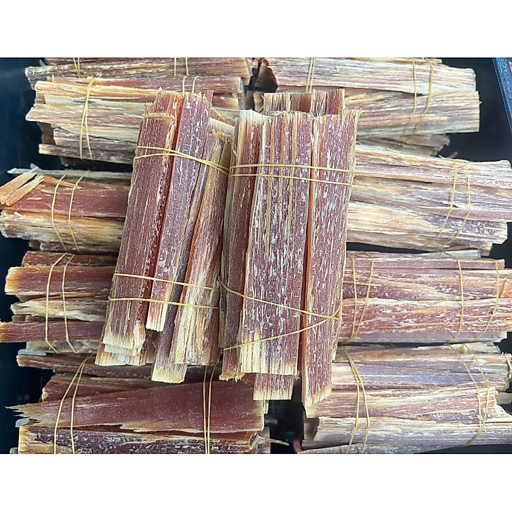 ไม้เกี๊ยะ จุดไฟ ขนาด(250 กรัม/มัด)มีนำมันในเนื้อไม้เยอะ ติดนาน พร้อมใช้ติดไฟง่าย พกพาเดินป่า สำหรับปิ้งย่างได้เร็ว