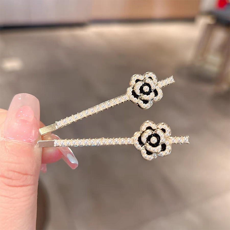 คลิปผมลายดอกบัวแพลงก์สำหรับผู้หญิง สไตล์แฟชั่นหรู สวมใส่ง่ายและสวยงาม