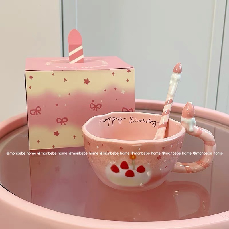 แก้วมัค แก้วมัควันเกิด  วันเกิดสตรอเบอร์รี่ 🍓400ml มีช้อน บรรจุกล่องของขวัญ พร้อมส่ง