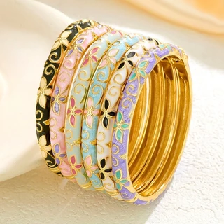 สร้อยข้อมือลายโคลเวอร์สี่ใบ สไตล์ย้อนยุคและขยาย ในสไตล์ดอกไม้ห้าใบ เปิด