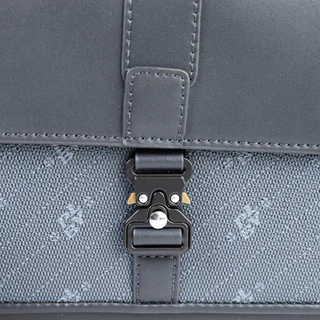 PLAYBOY รุ่น Vanity Crossbody bag กระเป๋าสะพายข้างผู้ชาย รหัส ST-B253PBM325-BL
