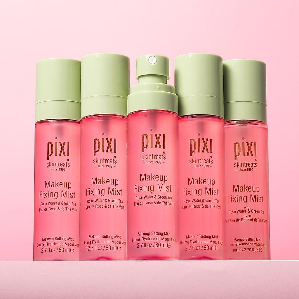 Pixi Makeup Fixing Mist สเปรย์เซ็ตเมคอัพ Rose Water & Green Tea ล็อคเมคอัพติดทน 80ml