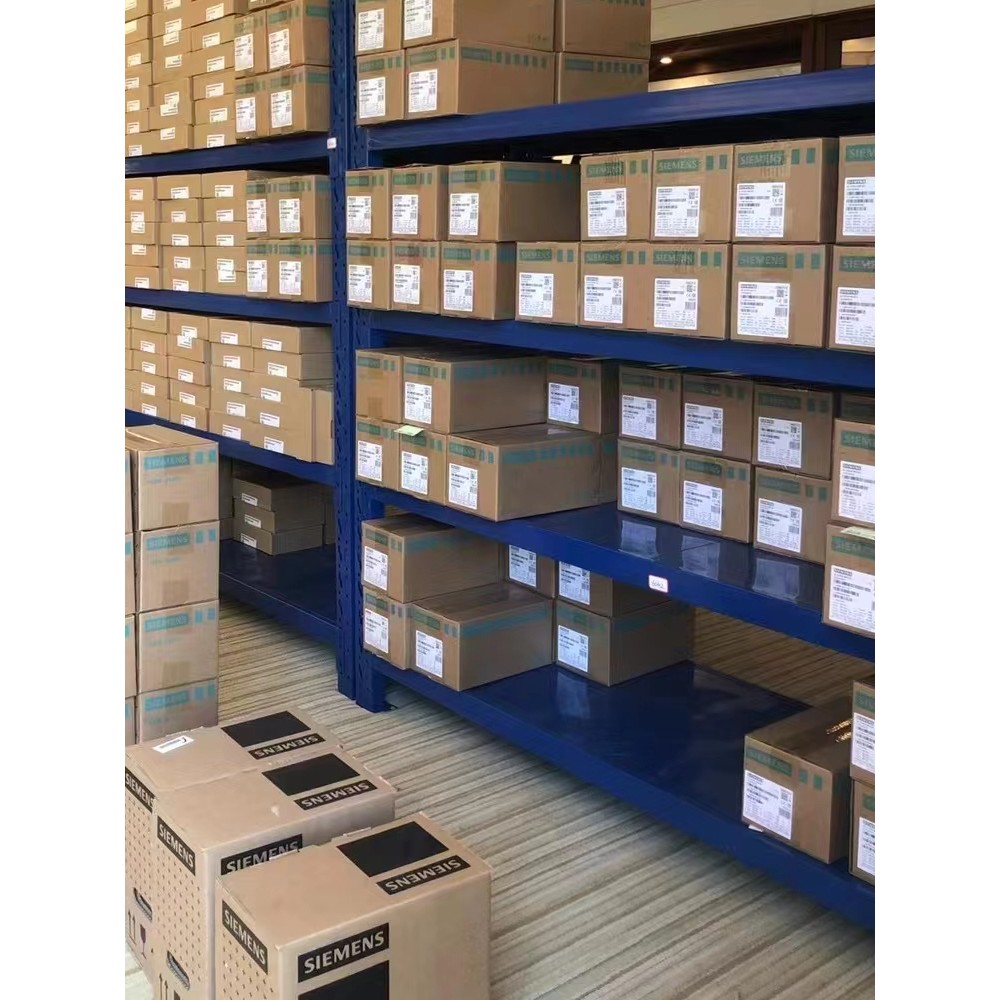 Siemens โมดูล CPU ดั้งเดิม S71200 ตัวควบคุม plc ตั้งโปรแกรมได้ขนาดเล็ก 6ES7214-1AG40-0XB0