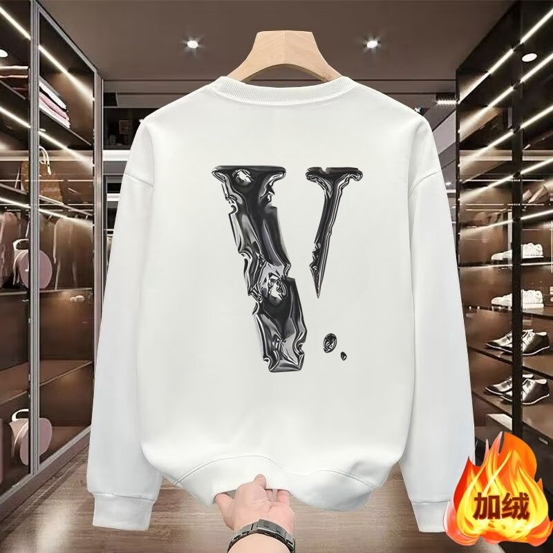 เสื้อสเวตเตอร์ผู้ชาย แขนยาว สไตล์ใหม่สำหรับฤดูใบไม้ร่วงและฤดูหนาว ทรงบางพอดี มีการตกแต่งใหม่บริเวณรอ