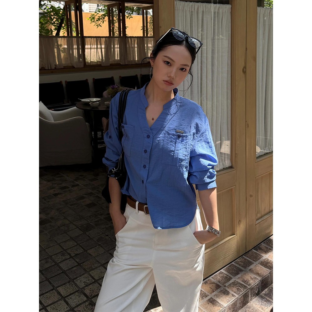 High-End Klein Blue Single-Breasted เสื้อผู้หญิงฤดูร้อนสไตล์ใหม่หลวมขี้เกียจเสื้อแขนยาว