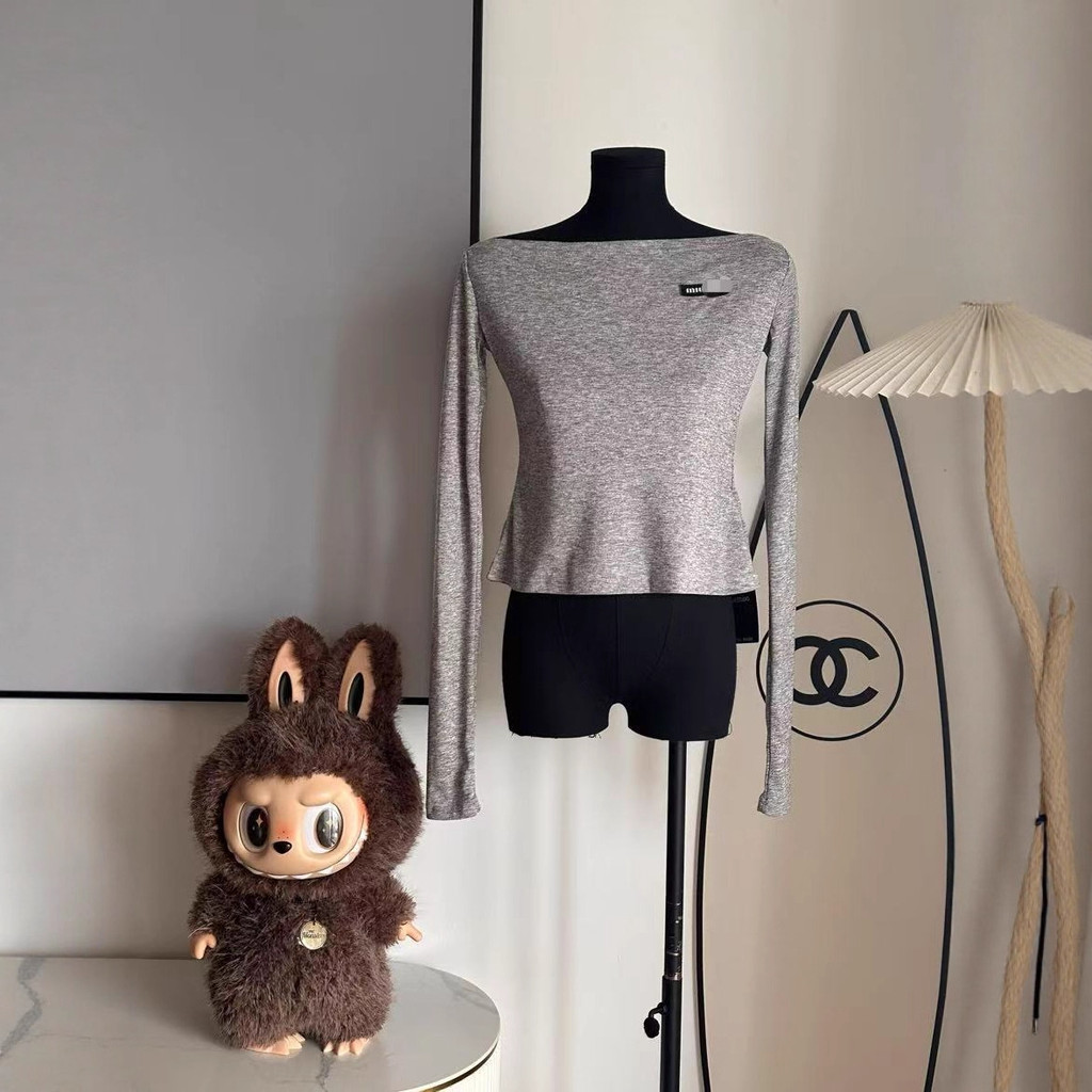 9QZK MIU Spring and Autumn New Fashion Letter Patch Versatile Off-Shoulder Thin Base Long Sleeve t T