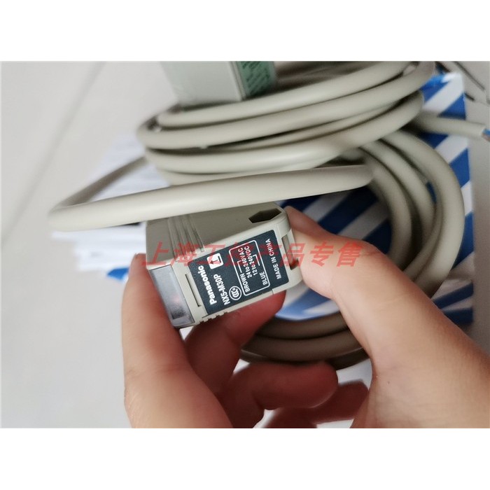 Panasonic ยี่ห้อใหม่ของแท้ NX5-M30A โฟโตอิเล็กทริคเซนเซอร์ NX5-M30P M30AD M30B M30BD