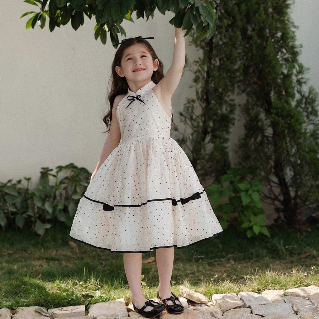 ชุดกระโปรงหัวโขนสไตล์เรโทร ลายดอต.polka dot สำหรับหนูน้อย ฤดูกาลปี 2025 ส่งไว