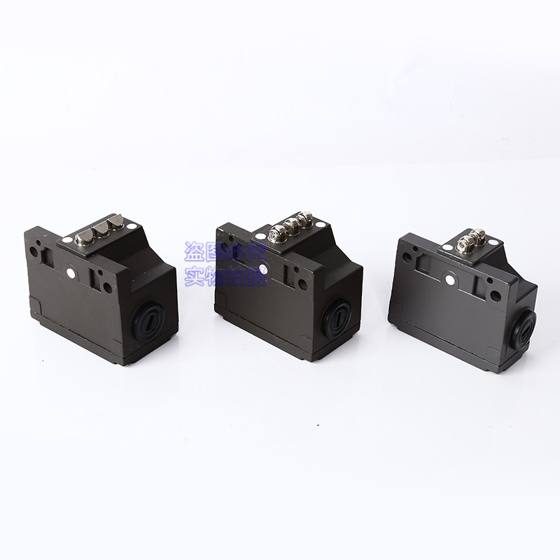 ของแท้ Barruff BALLUFF Travel Switch BNS819-B02 B03-D12-61-3B