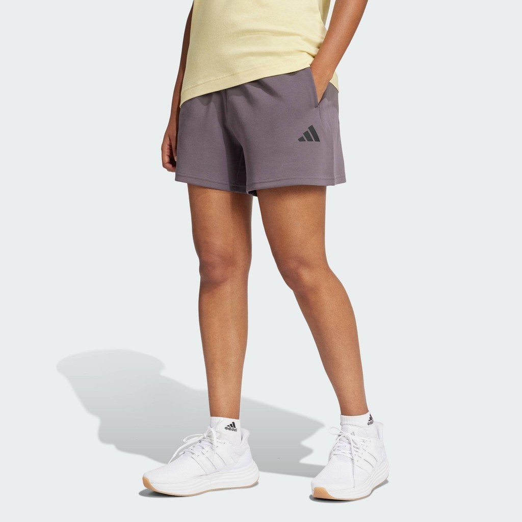 adidas ไลฟ์สไตล์ กางเกงขาสั้น Future Icons Small Logo ผู้หญิง สีเทา JE3998