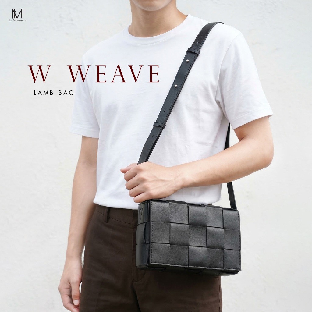 กระเป๋าสะพาย หนังแกะแท้ Me Phenomenon - W Weave