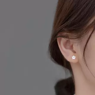 Sakura Earrings ต่างหูเงินแท้ S925 [MERCELO]