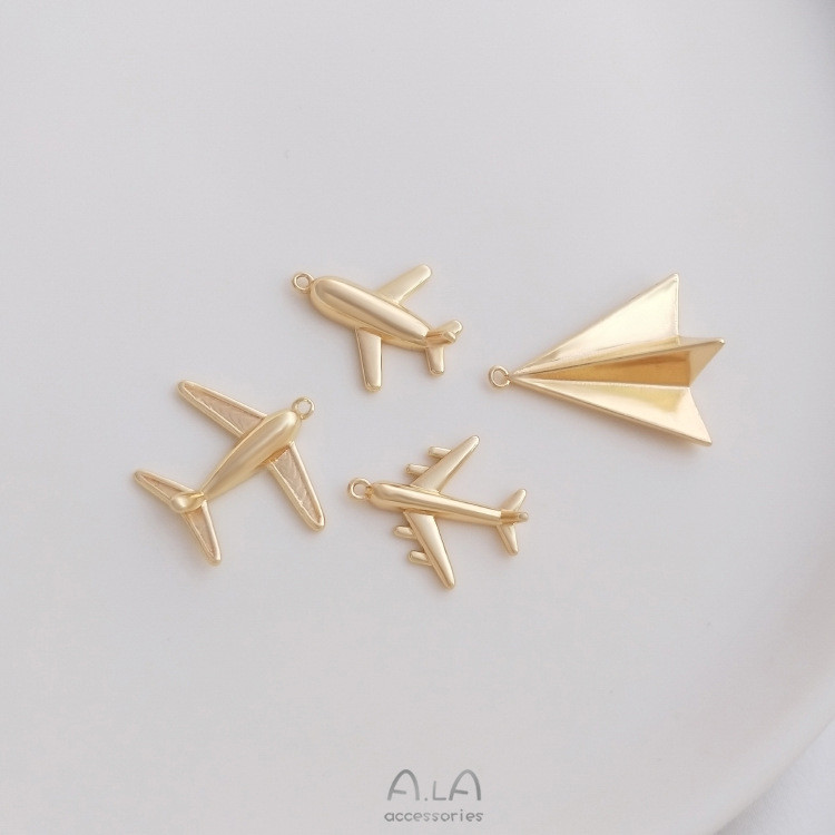 สี Retention 14K Gold-Clad สามมิติเครื่องบินจี้กระดาษเครื่องบินจี้ทําด้วยมือ diy สร้อยข้อมือสร้อยคอเ