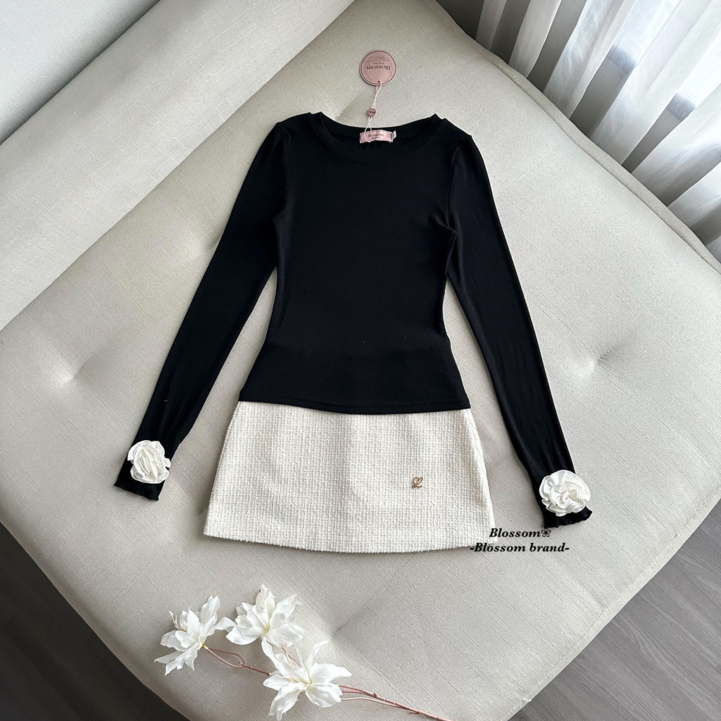 XS-L รุ่นนี้ห้ามพลาด ชุดเซ็ท เสื้อแขนยาวติดกุหลาบสีดำ รูปที่ 7