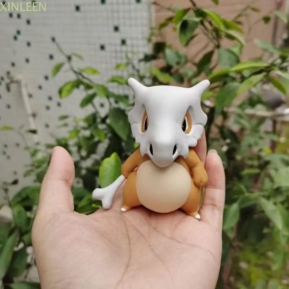 XINLEEN Pokemon Cubone Action Figure, PVC น่ารักรุ่นอะนิเมะ Cubone รูปของเล่น,รถตกแต่งตารางสะสม 8 ซม