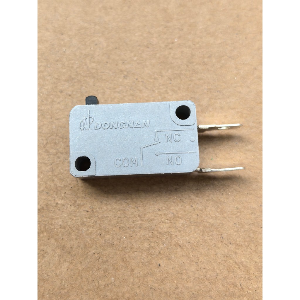 Silver Point Micro Switch KW3A-0E Small Self-Reset Stroke Limit 16A ปั๊มน้ําวาล์วแรงดันสูง 2 Pins ปกติปิด