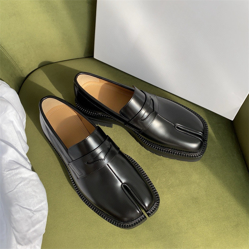 MNS0 MM6 Split-Toe Thick-Soled Loafers Pig's Trotter Shoes British Style Leather Shoes tabi Genuine 
