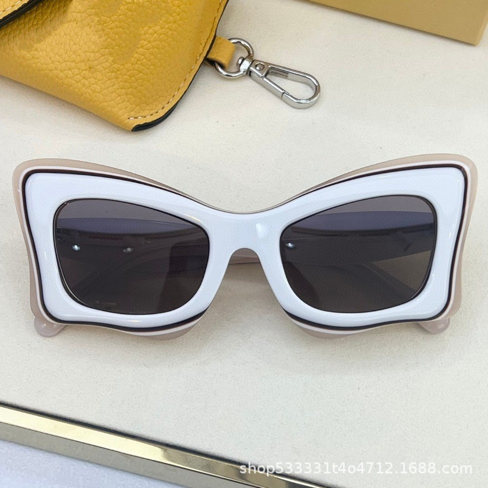 แว่นกันแดดกรอบผีเสื้อ สไตล์ย้อนยุคทันสมัย รหัส 40140 สำหรับผู้หญิง