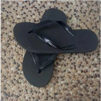D88 Morisay รองเท้าแตะสีดํา