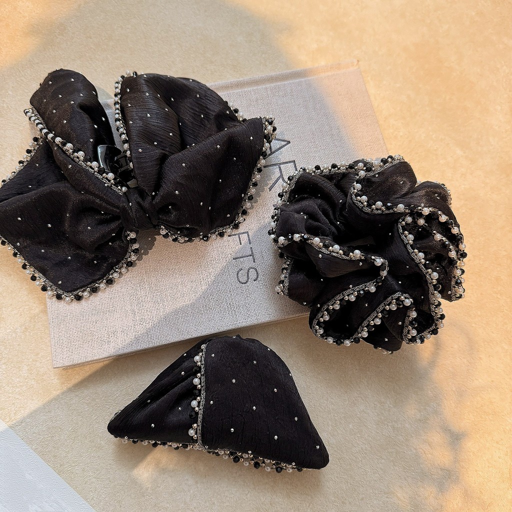 คลิปผมสไตล์คลาสสิก ลายโปลกะดอต สำหรับสร้างทรงผมสูงหางม้า 28SC872