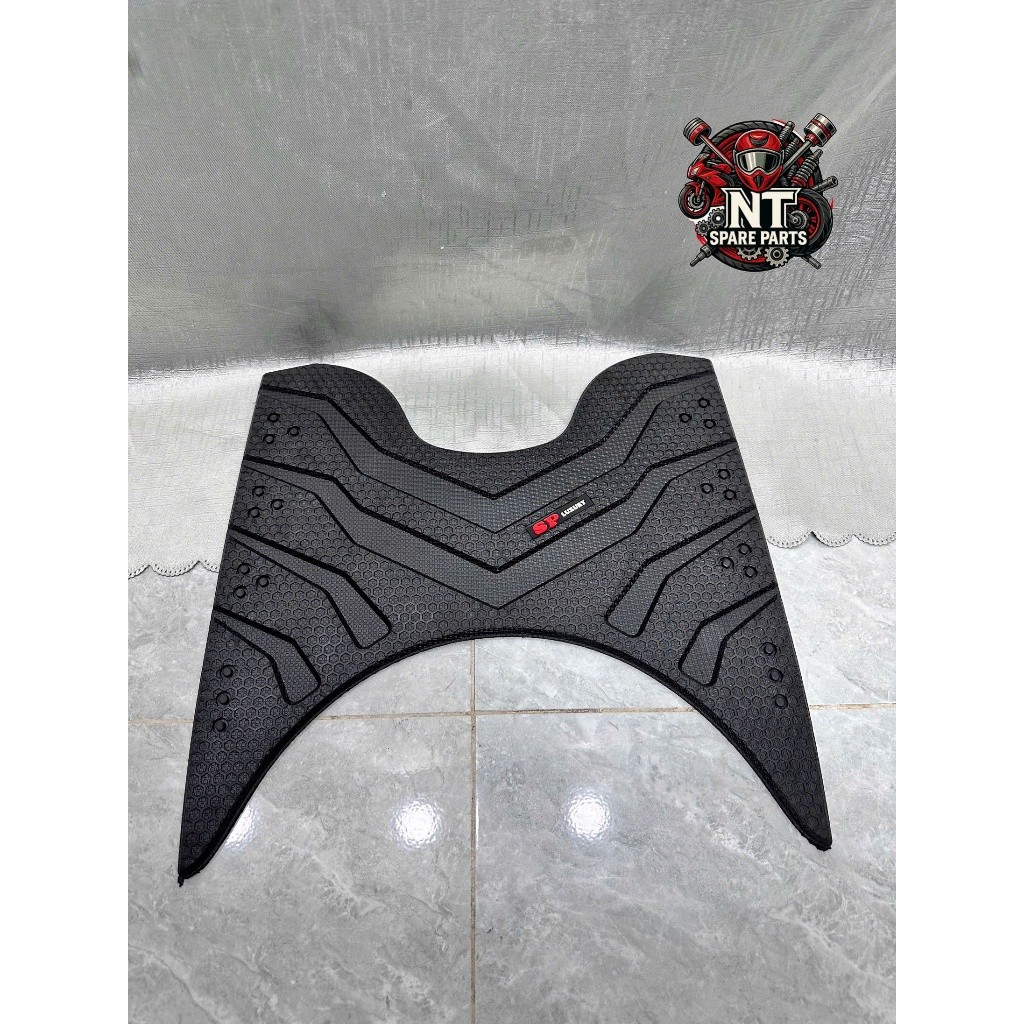 พรมรถตัก พรมปูเท้ารถตัก พรมปูพื้นรถตัก อย่างหนา NT5