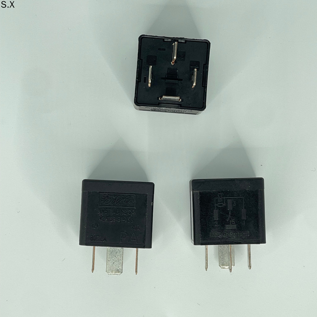 รีเลย์รถยนต์ Ford 5M5T14B192CA Ford 12V 40A รีเลย์ V23136-B1-X66