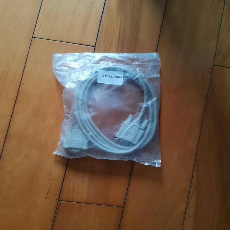 XW2Z-200S-V/CV/VH Omron CQM1H CP1H1E 232 Serial Programming Line Download Line 9 เข็ม