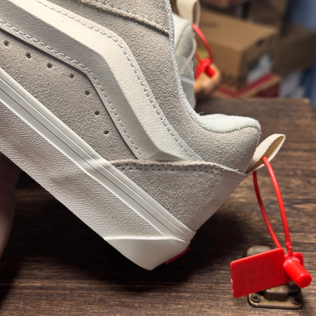 Vans Knu Skool รองเท้าบอร์ดลําลองตัดต่ําสีขาว - รูปที่ 4