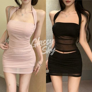 Glassy Sky😜 เซ็ทเสื้อคล้องคอ ฟองน้ำในตัว กระโปรงสั้นยาว รัดร…