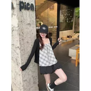 เสื้อคาร์ดิแกนถักสีดําสไตล์เกาหลีเหมาะสําหรับฤดูใบไม้ร่วงสวมใส่.จับคู่ตรวจสอบเสื้อกั๊กเพื่อสร้างหวานเซ็กซี่สองชิ้นสไตล์เลดี้แฟชั่นลูกไม้เสื้อกั๊กแขนกุดออก