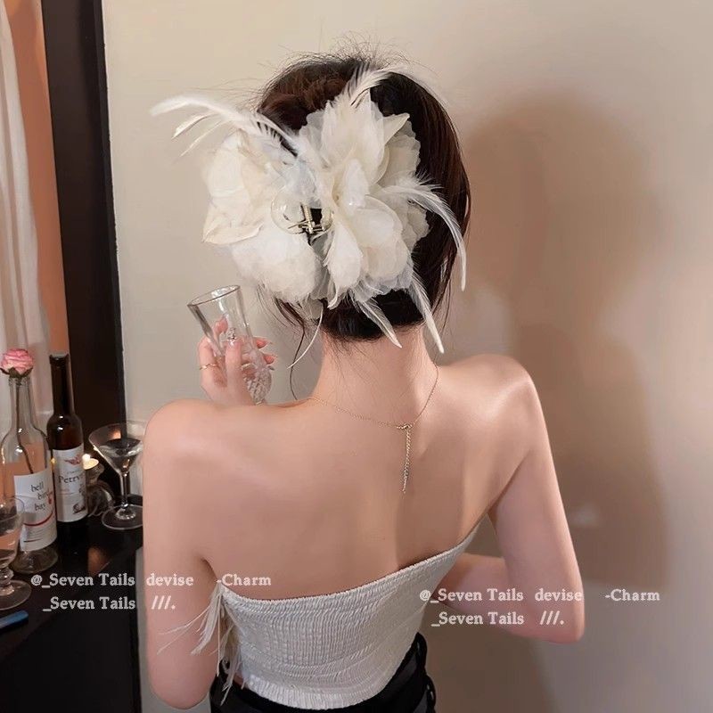 คลิปขนเป็ด Swan Lake Atmosphere สไตล์หรูสำหรับคุณสาว ประดับผมสวยงาม