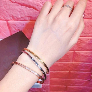 สร้อยข้อมือเหล็กไทเทเนียม 18K ไม่ขัดสี ไม่เป็นสนิม พร้อมตัวอักษร สำหรับผู้หญิง