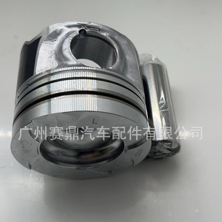 1330-0W011 เหมาะสําหรับ Toyota Land Cool Road Ze Pika ลูกสูบ 1VD V8 เครื่องยนต์ลูกสูบ