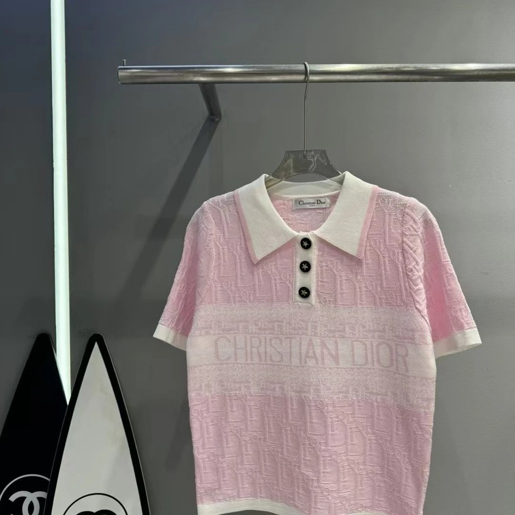 เสื้อผ้าผู้หญิง Awesome Awesome Awesome