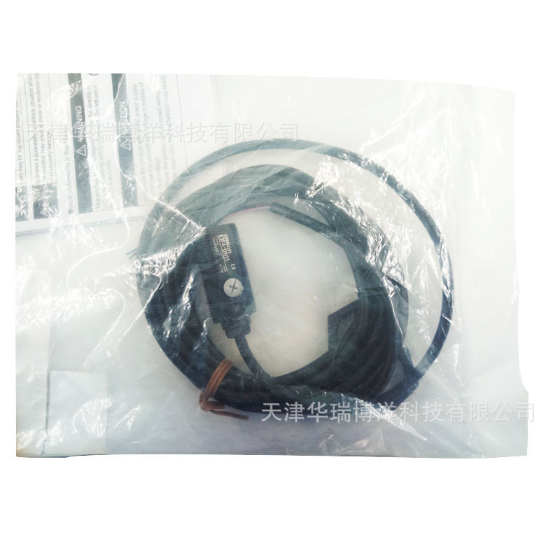 E3FA Omron โฟโตอิเล็กทริคเซนเซอร์ E3FA-DN11 2M ลวดทรงกระบอกตะกั่วประเภทสวิตช์ตาแมว