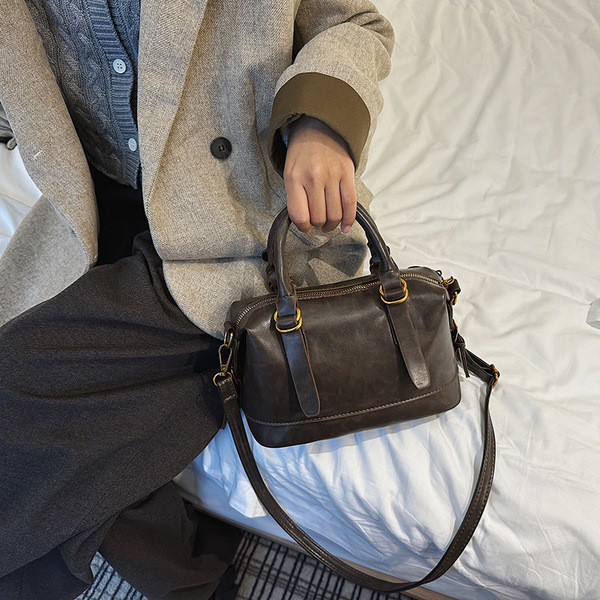 กระเป๋า cecelle perota brand กระเป๋าโบว์ลิ่งการออกแบบเฉพาะกระเป๋าหมอนอเนกประสงค์ลำลองการออกแบบเฉพาะก