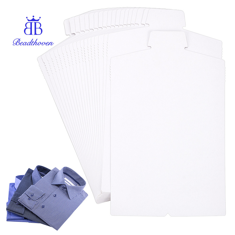 แผ่นกระดาษคราฟท์ขนาด 358x204x0.5 มม.สำหรับแพคเกจเสื้อและใช้ทำทรงเสื้อ