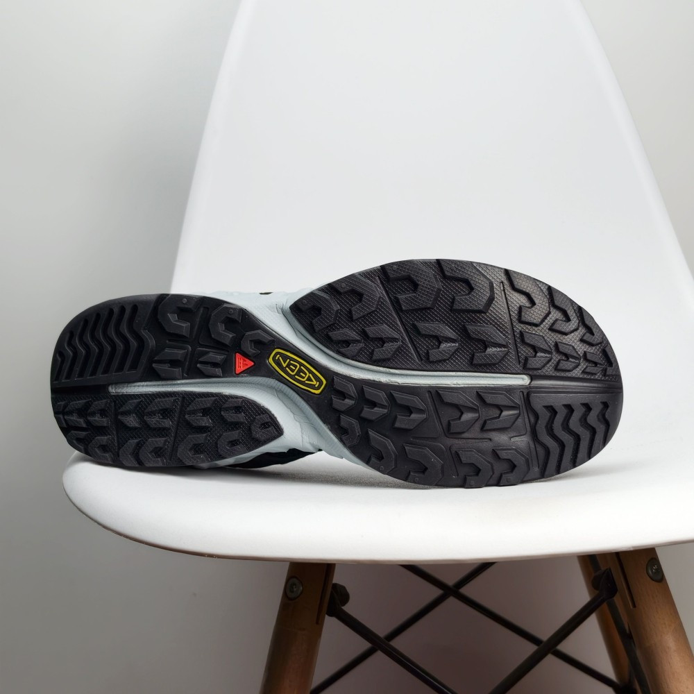 KEEN NXIS EVO รองเท้าผ้าใบสําหรับผู้ชายรองเท้าวิ่ง Retro รองเท้าลําลองตาข่าย CQQ IDO