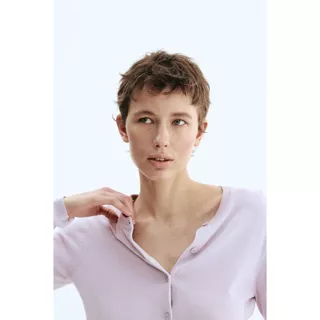 H&M(เอชแอนด์เอ็ม) เสื้อคลุมแขนยาวถักละเอียด Women Fine-knit cardigan 0579541_15
