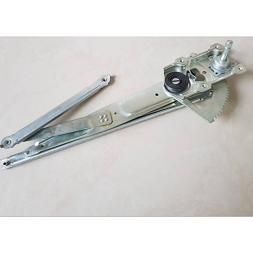 เฟืองยกกระจก  MITSUBISHI  TRITON 2500,3200    ข้างRH ไต้หวัน  อันละ 450บาท
