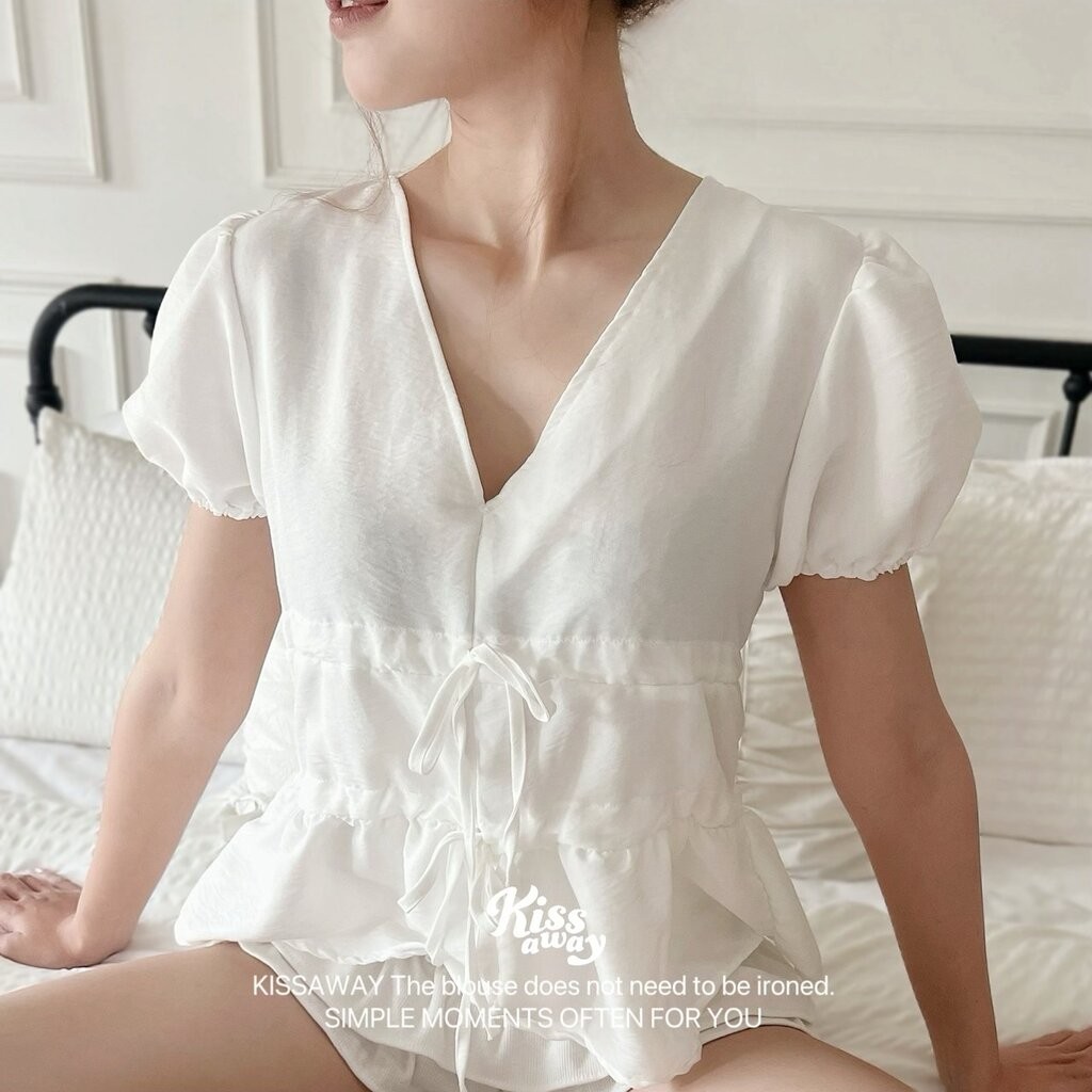 Amélie เสื้อคอตตอนแคนดี้ โบว์หน้า แขนพองระบาย เสื้อผู้หญิงสไตล์เกาหลี ลุคหวานวินเทจ