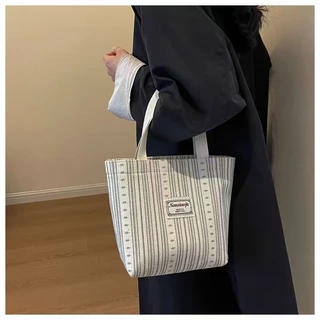 กระเป๋าผ้าแคนวาส กระเป๋าถือ จุของได้เยอะ tote bag รับน้ำหนักได้ดี ดีไซน์น่ารัก ลายหมี กระเป๋าสะพายข้าง