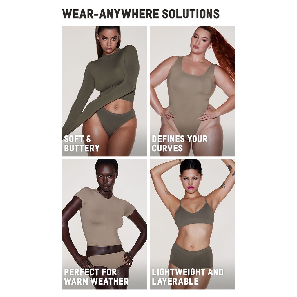 国 มีจําหน่ายเสื้อยืด SKIMS SOFT SMOOTHING