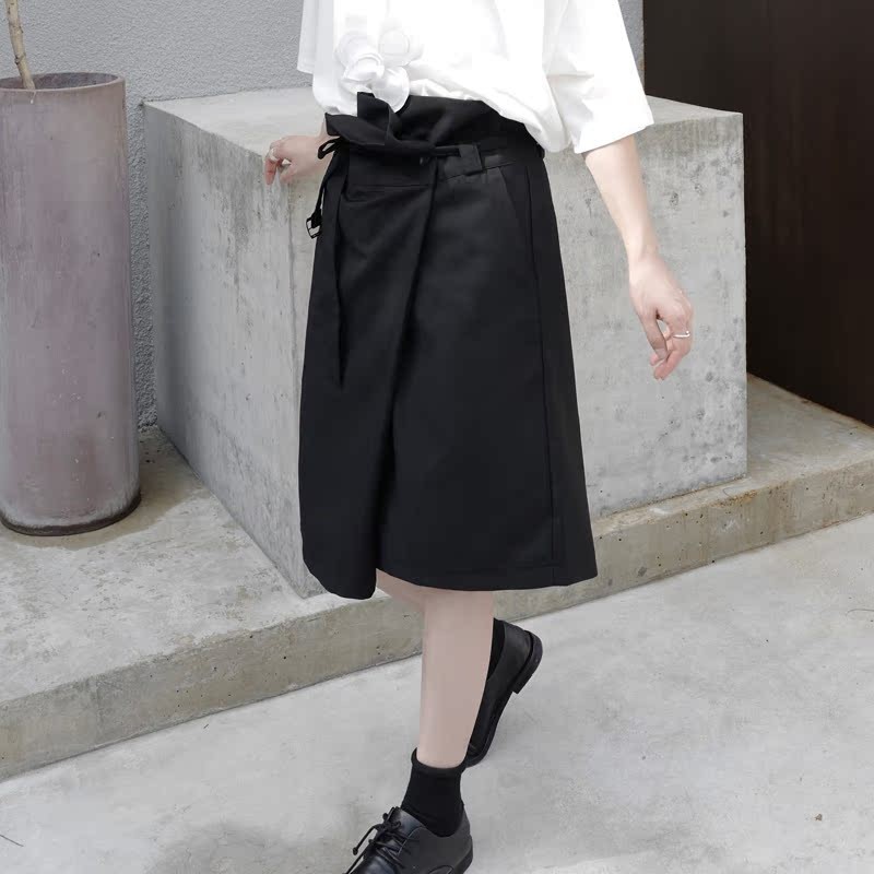 Yoji Yamamoto กางเกงขาสั้นหลวมสไตล์ญี่ปุ่นสมัยใหม่ ดีไซน์เฉพาะตัวสำหรับสตรี